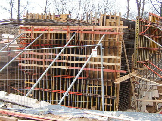 Bild: Mysteriöser Pfeiler 2