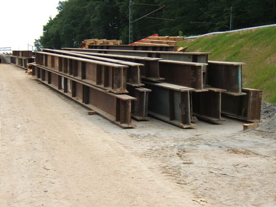 Bild: Noch mehr Stahlträger