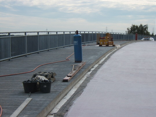 Bild: So sieht's auf der Brücke aus!