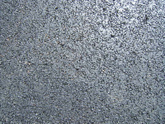 Bild: Schwarzer Asphalt