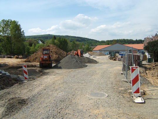 Bild: Auf dem Weg zum REWE-Markt