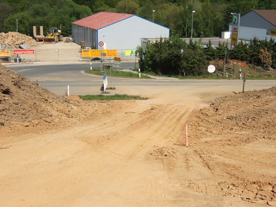 Bild: Eine zweite Abfahrt vom Dreck auf die Straße