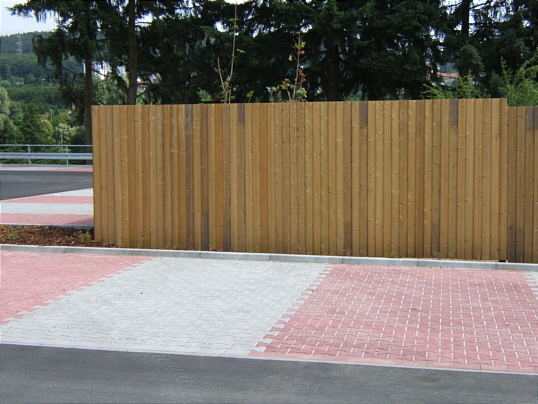 Bild: Ein neuer Holzzaun