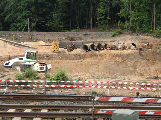 Bild: Schienen und Dreck und Zeug