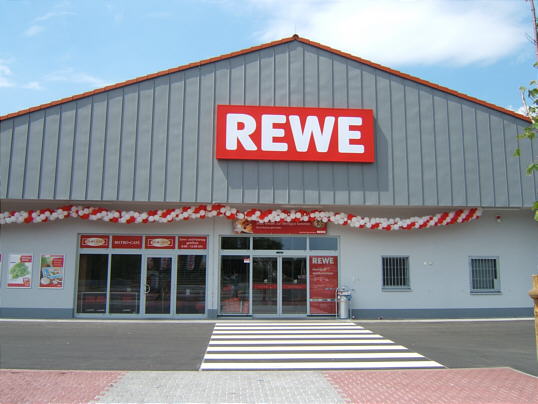 Bild: Die geschmückte Fassade