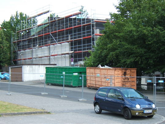 Bild: Die eingerüstete Autalhalle