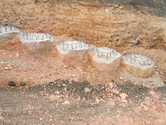 Bild: Ob das wohl Füße für Pfeiler oder ... werden?