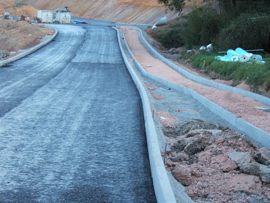 Bild: Der Bürgersteig wird doch recht breit