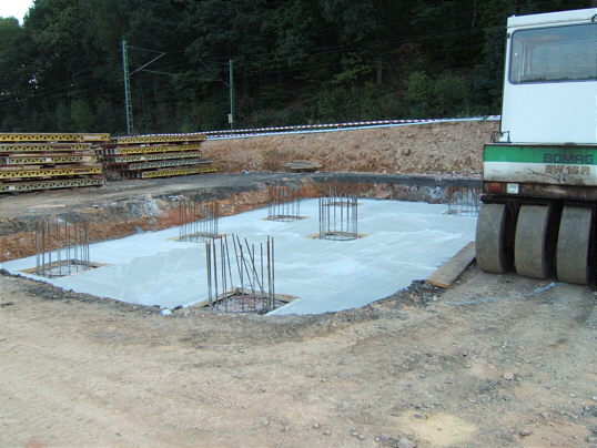 Bild: Das ist sicher das Fundament für einen weiteren Pfeiler ... oder so.