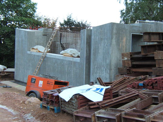 Bild: Der große südliche Pfeiler ... und Zeug