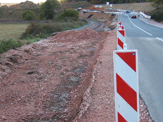 Bild: Da war mal die kleine Behelfsstrasse