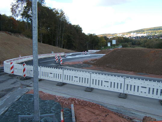 Bild: Kreisel und Geländer und so