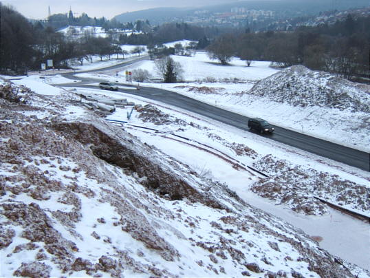 Bild: Der neue Straßenabschnitt