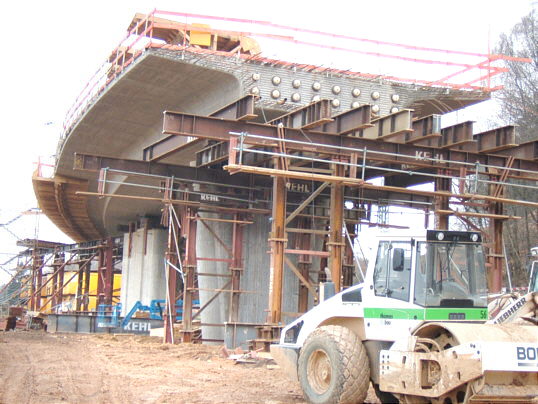 Bild: Da sind die Verschalungen weg.