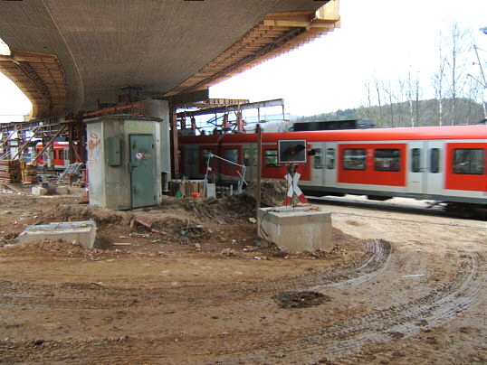 Bild: Die S-Bahn saust herum.