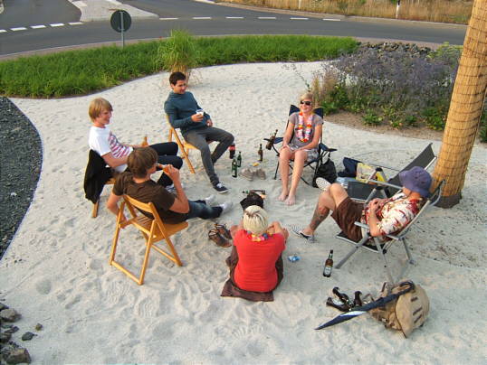 Bild: Prost, meine Damen und Herren.