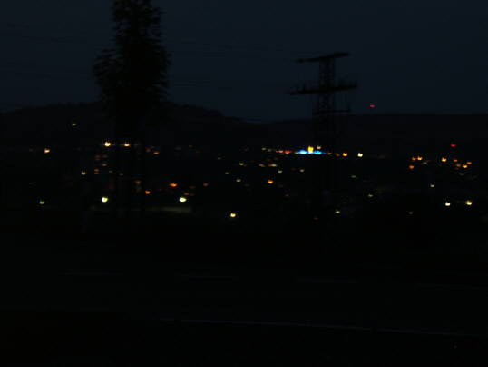 Bild: Die Sonne sinkt, es steigt die Nacht, vergangen ist der Tag ...