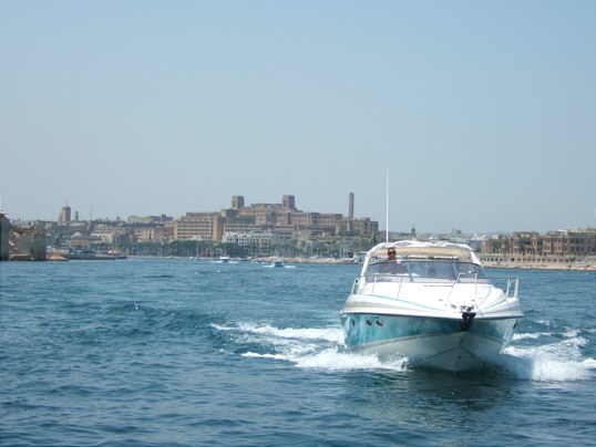 Bild: Sonny Crockett und Ricardo Tubbs