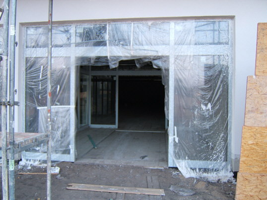 Bild: Die Tür zum REWE